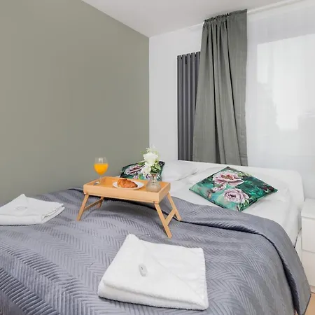 Apartment Cozy With Balcony In Dlugie Ogrody By Renters