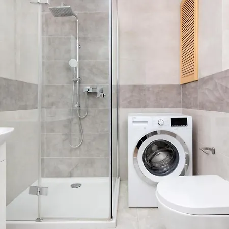 Cozy With Balcony In Dlugie Ogrody By Renters Apartment Gdansk
